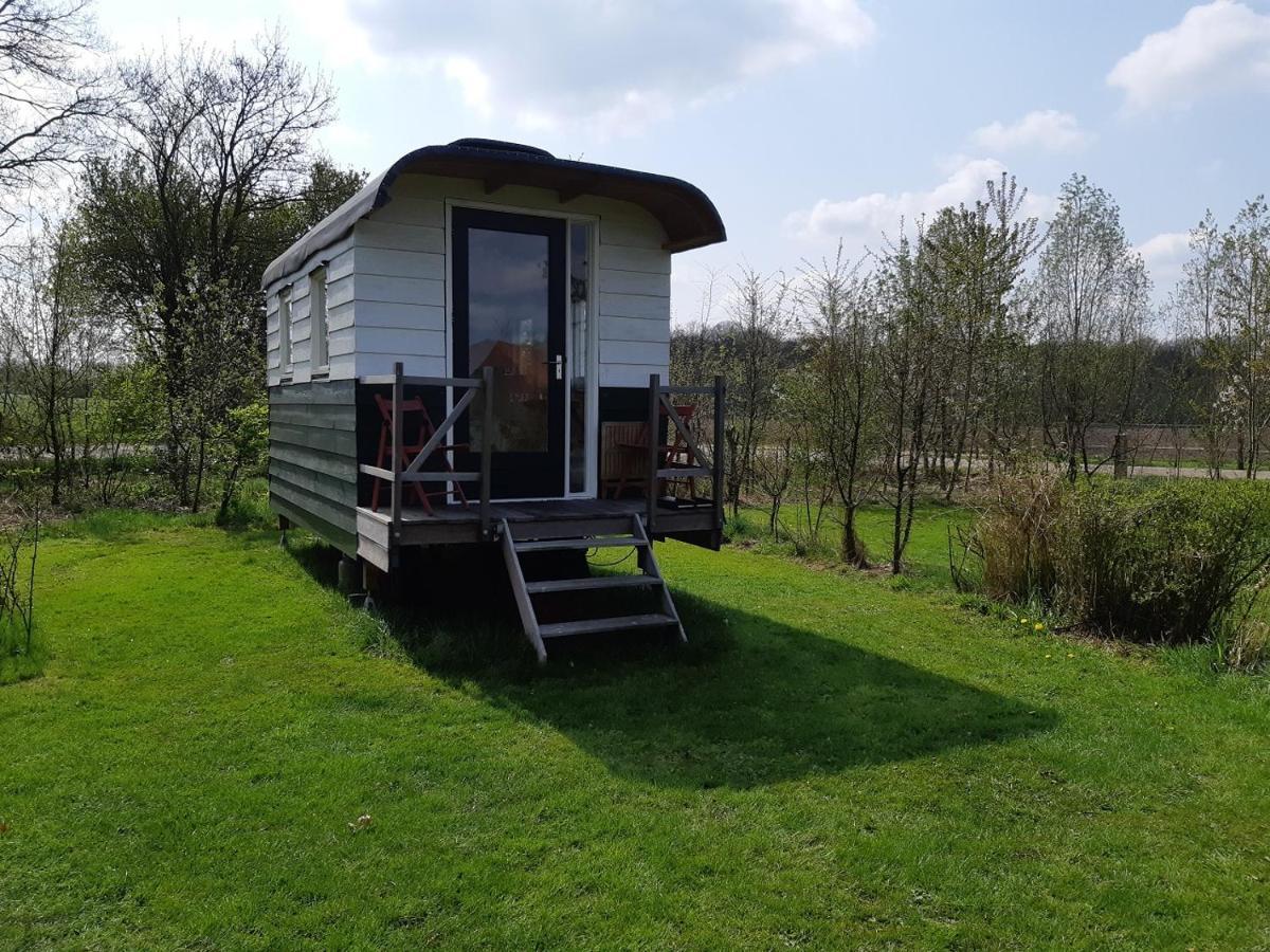 B&B Pipowagen "Het Wellnesst" Op Wellness Camping En B&B Stoltenborg Meddo Exterior photo